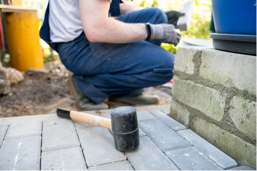 Cara Melepaskan Pelat Vakum Kolam Renang yang Macet