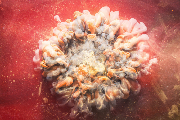 llustrasi ledakan bahan kimia kolam renang karena kombinasi yang salah.