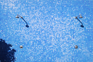 llustrasi shower outdoor kolam renang. Begini langkah pemasangannya.