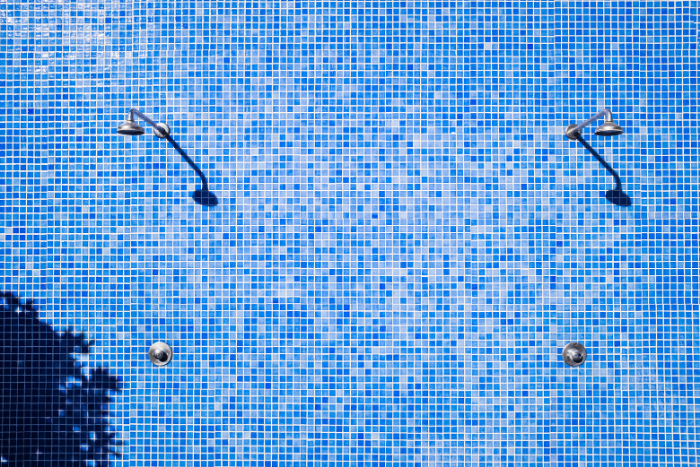 llustrasi shower outdoor kolam renang. Begini langkah pemasangannya.