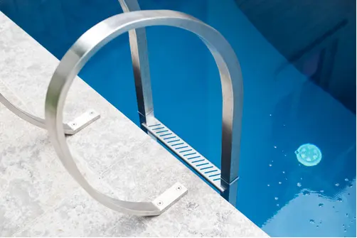 Semua Tentang Tangga Kolam Renang, dari Material Hingga Perawatan