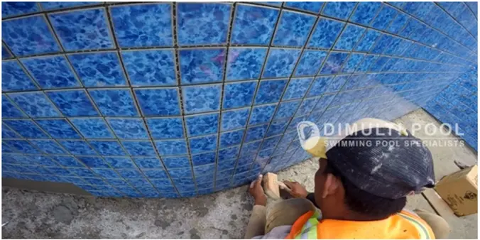 Mewah! Intip Proses Pembangunan Kolam Infinity Pool Ibu Pipi di Bogor