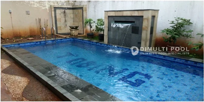 Begini Proses Renovasi Kolam Renang Semi Overflow di Jagakarsa