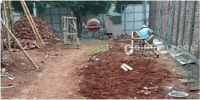 Kolam Renang Semi Overflow di Bekasi, Intip Proses Pembuatannya!