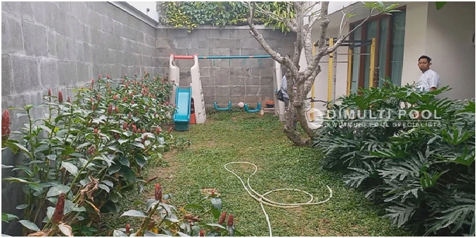 Begini Proses Pembangunan Kolam Renang Semi Overflow di BSD