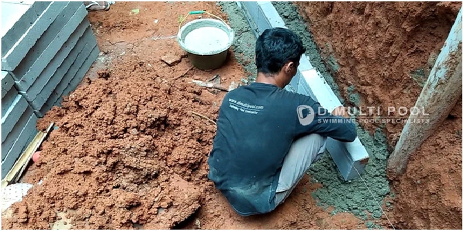 Begini Proses Pembangunan Kolam Renang Semi Overflow di BSD