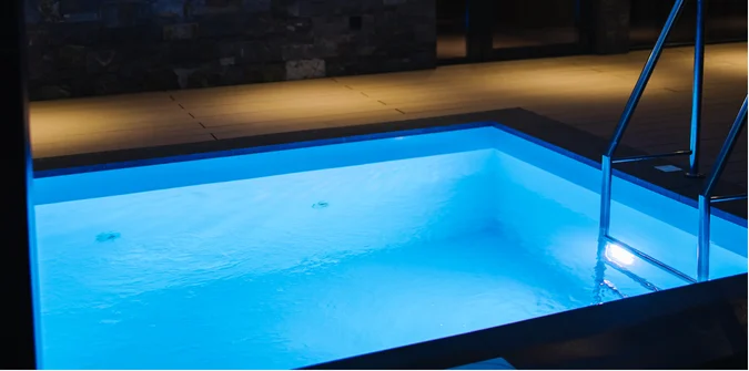 Rekomendasi Bentuk Kolam Renang di Lahan Sempit