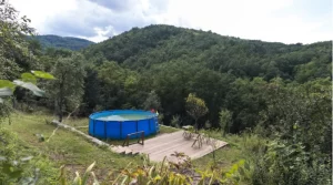 Ilustrasi kolam renang above ground. Ini jenis kolam renang above ground pool terpopuler.