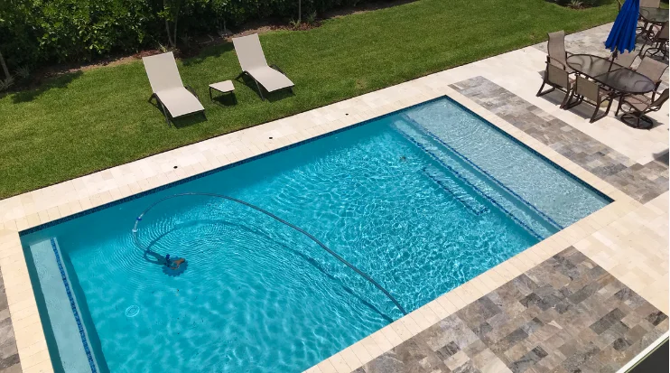 Ilustrasi kolam renang di lahan sempit. Ini tips kolam renang lahan sempit yang bisa anda gunakan.