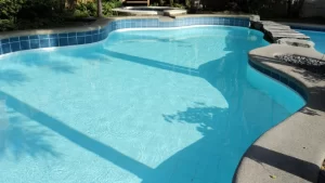 Ilustrasi salah satu bentuk kolam renang. Ini rekomendasi yang cocok buat anda.