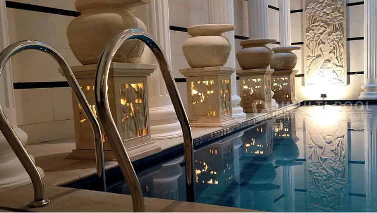 Pembuatan Kolam Renang Indoor oleh Dimulti Pool di Bekasi. Ini bahaya kelembaban di kolam renang indoor.