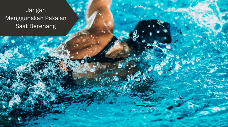 Ilustrasi renang. Ini alasan jangan menggunakan pakaian saat berenang.