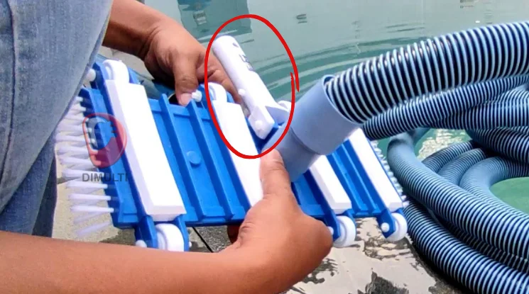 Mengatasi masalah gagang vacuum head kolam renang patah