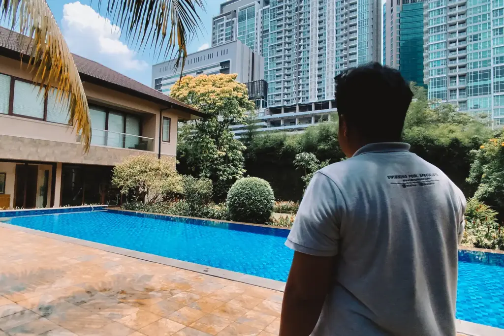 Panduan Penyeimbangan Air Kolam Renang Agar Sebening Kristal