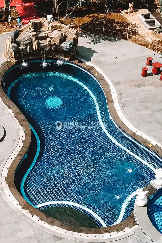 kontraktor kolam renang profesional