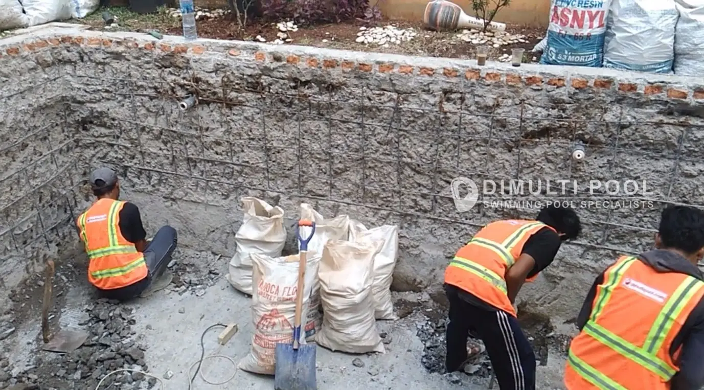 Jasa Renovasi dan Perbaikan Kolam Renang