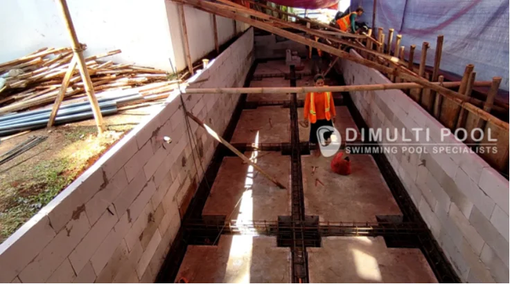 Progres jasa pembuatan kolam renang Kulon Progo. Ini prosesnya.