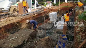 Progres proyek jasa pembuatan kolam renang di Kudus. Intip prosesnya.