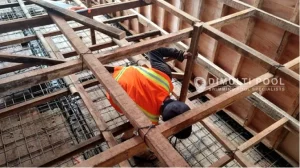 Progres proyek jasa pembuatan kolam renang di Pamekasan. Intip prosesnya.