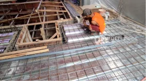 Progres proyek jasa pembuatan kolam renang di Sampang. Ini detailnya.
