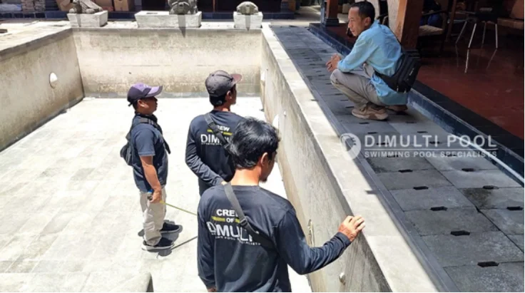 Progres proyek jasa pembuatan kolam renang di Sumenep. Intip prosesnya.